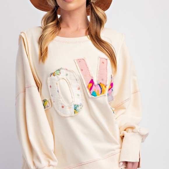 New Easel LOVE Pullover Oversized Sweatshirt Knit Patches Plus Size Top Cream - Picture 2 of 12